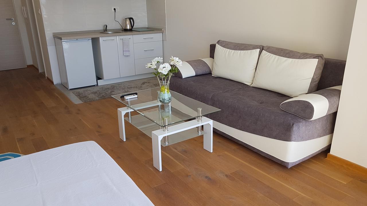 Lux Apartment Vidovic Рафаиловичи Екстериор снимка
