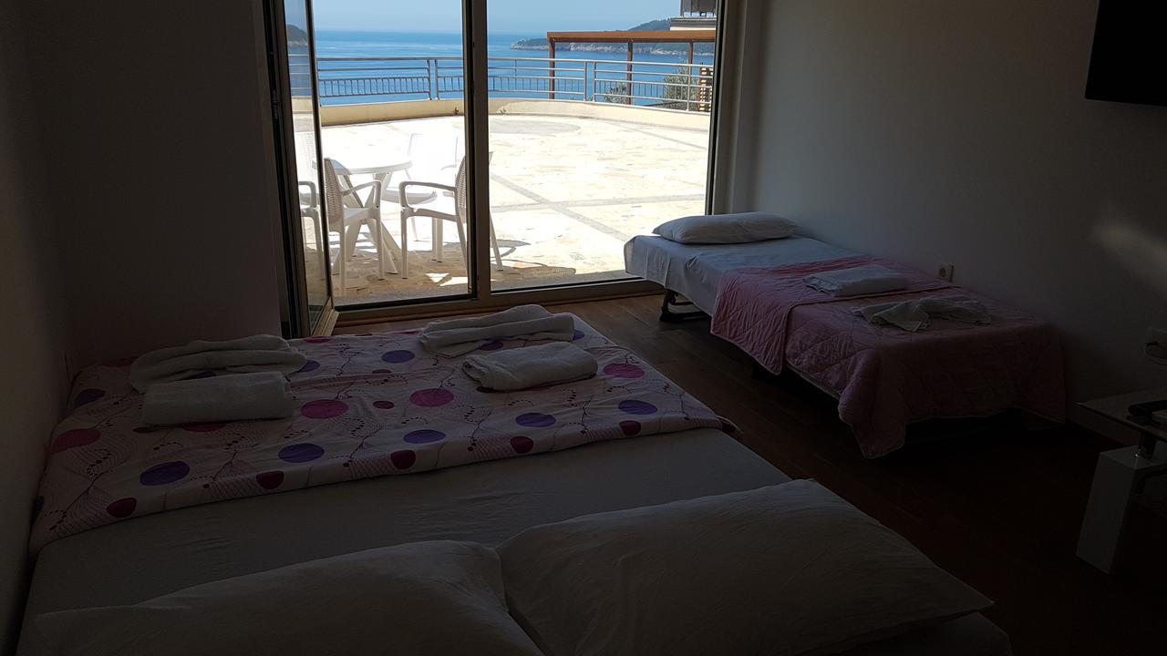 Lux Apartment Vidovic Рафаиловичи Екстериор снимка