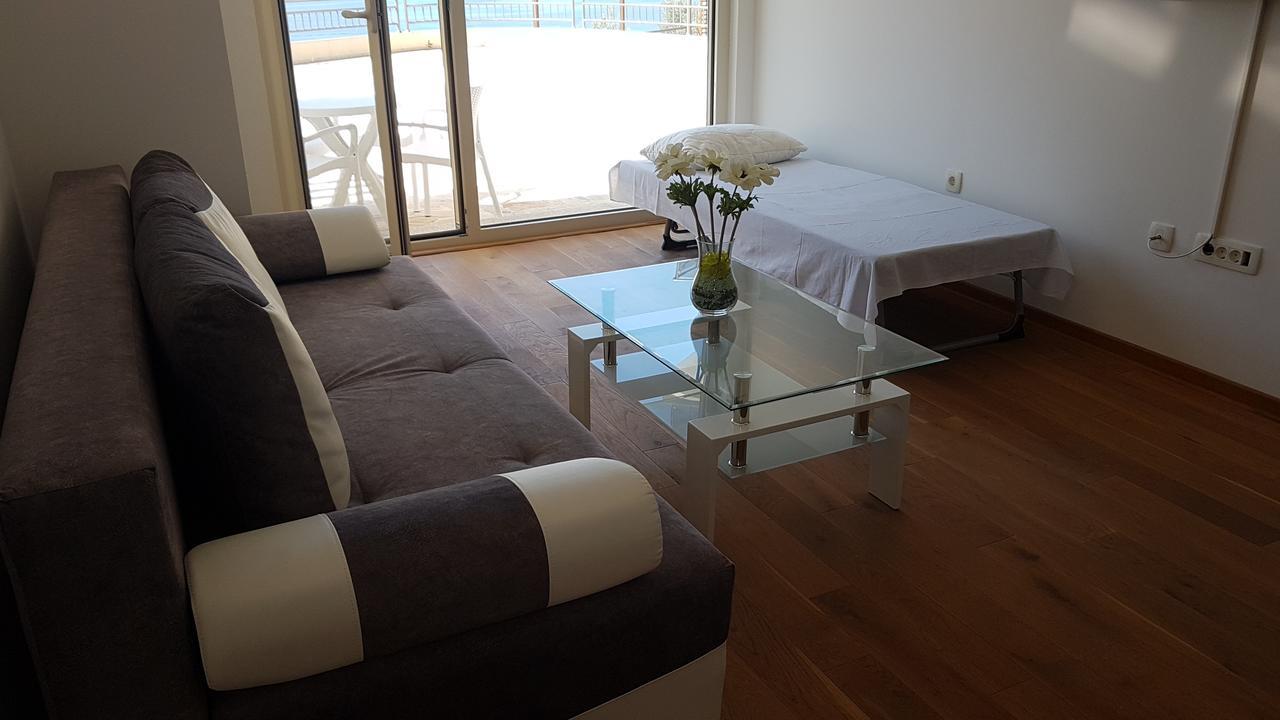 Lux Apartment Vidovic Рафаиловичи Екстериор снимка