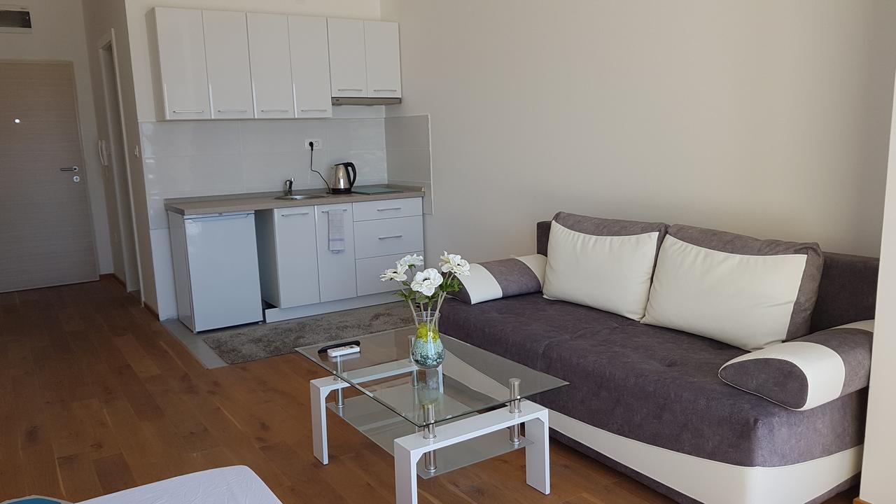 Lux Apartment Vidovic Рафаиловичи Екстериор снимка
